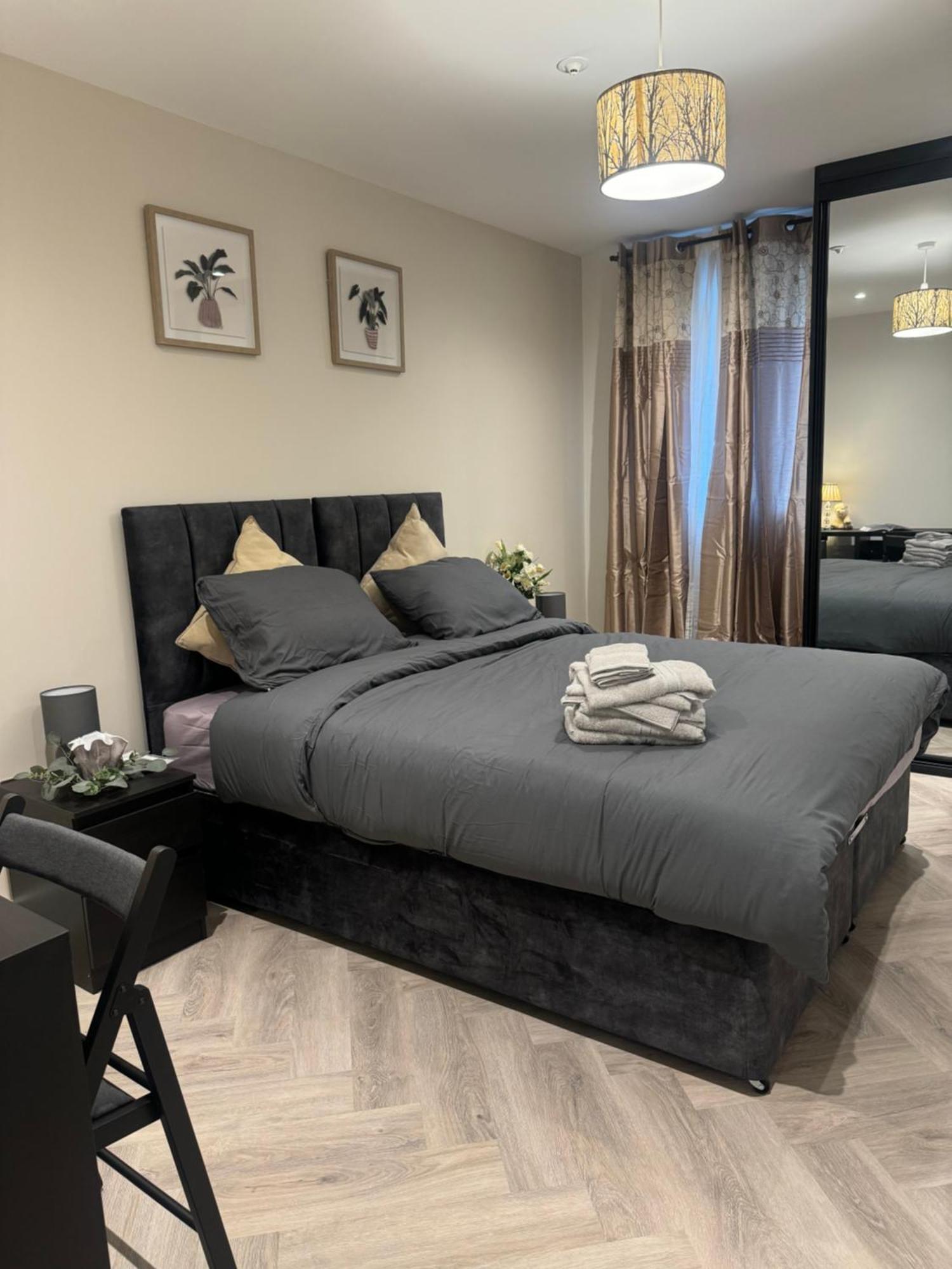 Apartment Parkside At *